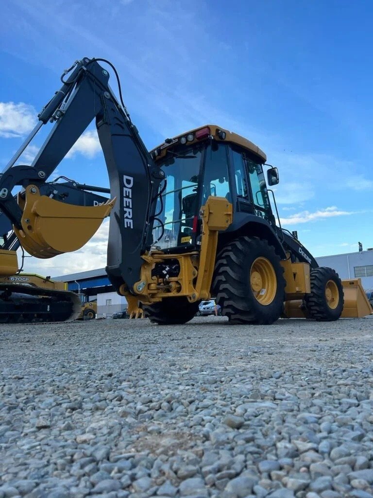 Construyendo En Rd? Alquiler/Venta De Maquinarias De Construcción!!